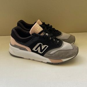New Balance 997H Shoes